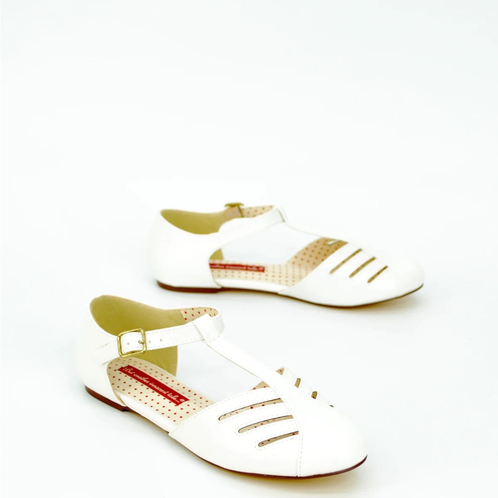 B.A.I.T. Footwear White Edie Verona T-Strap Sandal Flat